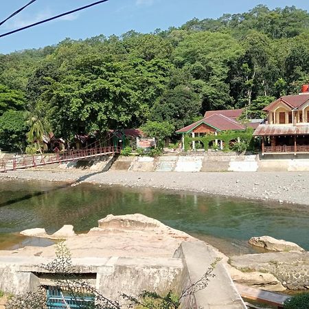 Fun Family Guest House N Jungle Tour Букит-Лаванг Экстерьер фото